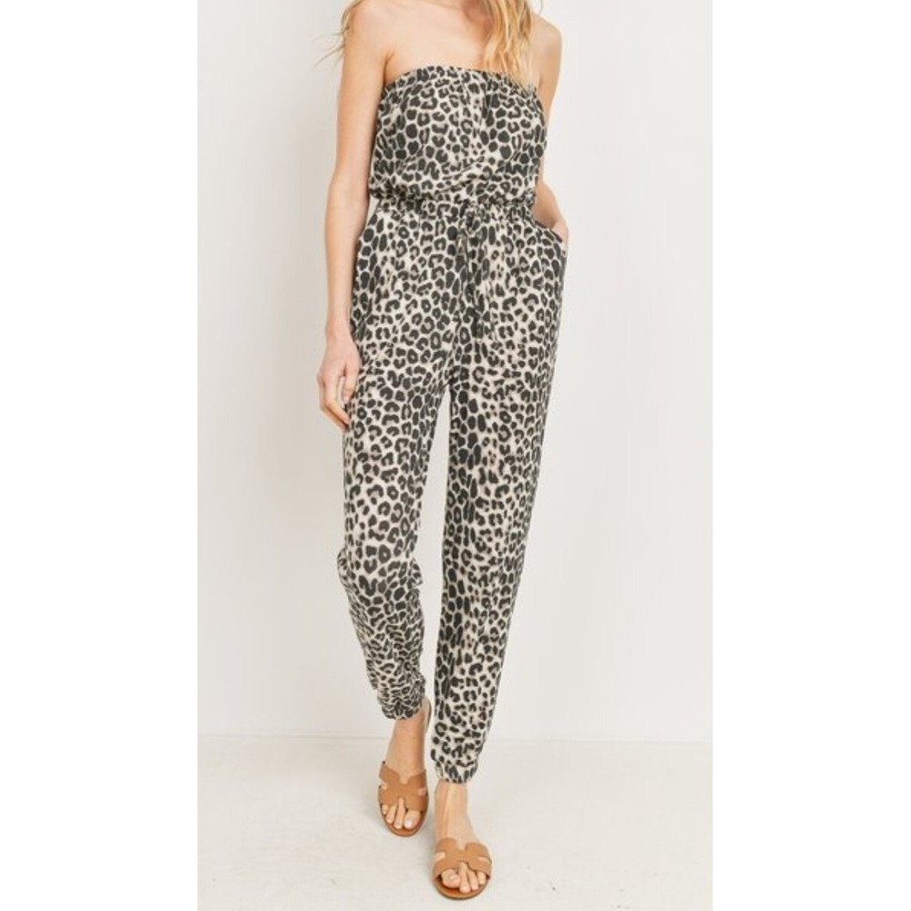 Cherish Leopard Print Strapless Jumpsuit Drawstring Waist Jogger Resort Medium